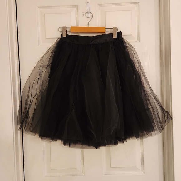Black 22" Tulle Skirt - Picture 2 of 6